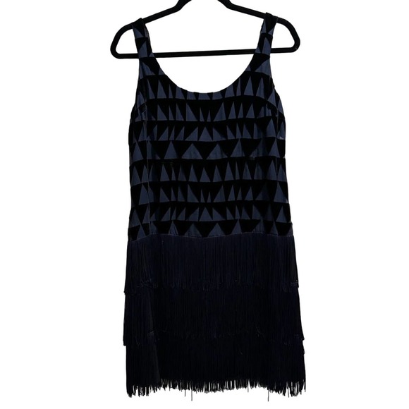 Muse Dresses & Skirts - MUSE Fringed Flapper Style Geometric Pattern Navy Black Dress Size 8